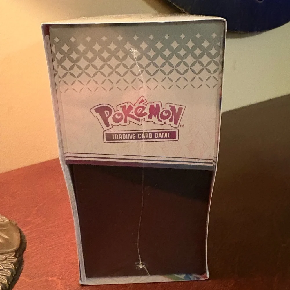 Pokemon Prismatic Evolution Elite Trainer Box - FACTORY SEALED - Picture 2 of 5